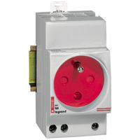 Розетка на DIN рейку 2P+E 16A-250V с ключем 2.5M 004282 Розетка на DIN рейку 2P+E 16A-250V с ключем 2.5M 004282