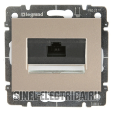 Розетка RJ45 - 1 разъем Кат.5e с лицевой панелью Legrand Galea Life (титан) Розетка RJ45 - 1 разъем Кат.5e с лицевой панелью Legrand Galea Life (титан)