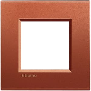 Рамка Livinglight прямоугольная, 1 пост (Красный шелк)