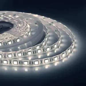 Светодиодная влагозащищенная лента Apeyron 14,4W/m 60Led/m 5050SMD холодный белый 5M