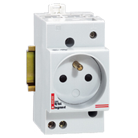 Розетка на DIN рейку 2P+E 10/16A-250V фр.стд. 2.5M 004280 Розетка на DIN рейку 2P+E 10/16A-250V фр.стд. 2.5M 004280